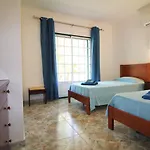 Quinta Flores, Lote 9 Villa *