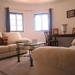 Quinta Flores, Lote 9 * אלבופיירה