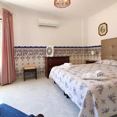 וילה Quinta Flores, Lote 9 *