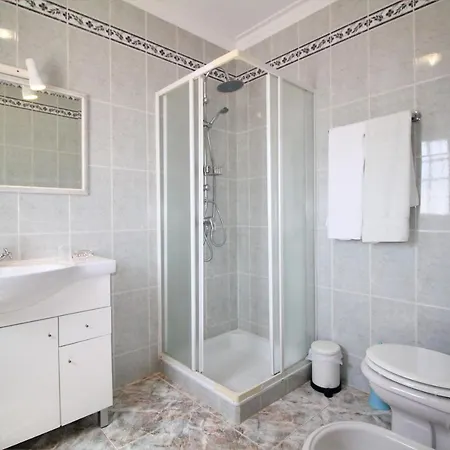 فيلة Quinta Flores, Lote 9